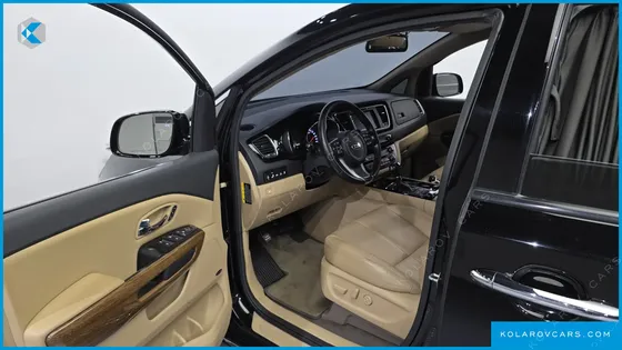 KIA CARNIVAL 9-SEATER HI-LIMOUSINE