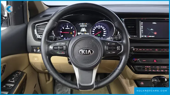 KIA CARNIVAL 9-SEATER HI-LIMOUSINE