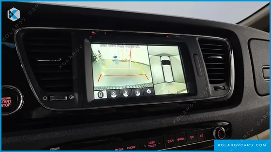 KIA CARNIVAL 9-SEATER HI-LIMOUSINE