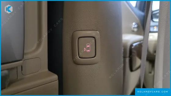 KIA CARNIVAL 9-SEATER HI-LIMOUSINE