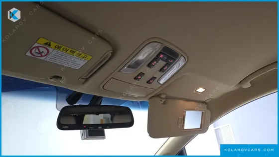 KIA CARNIVAL GASOLINE 7-SEATER HI-LIMOUSINE
