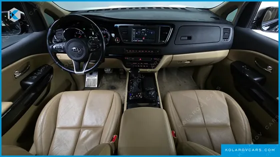 KIA CARNIVAL 7-SEATER LIMOUSINE