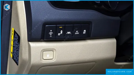 KIA CARNIVAL 7-SEATER LIMOUSINE