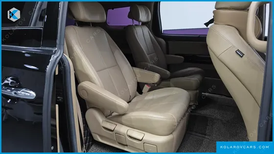 KIA CARNIVAL GASOLINE 7-SEATER LIMOUSINE
