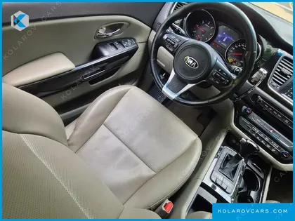 KIA CARNIVAL 9-SEATER PRESTIGE