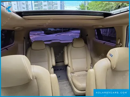 KIA CARNIVAL 9-SEATER PRESTIGE