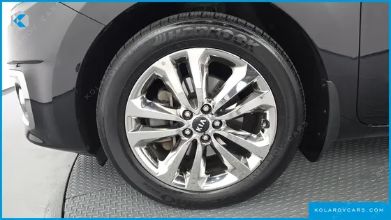 KIA CARNIVAL 9-SEATER NOBLESSE