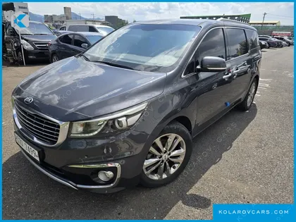 KIA CARNIVAL 9-SEATER PRESTIGE
