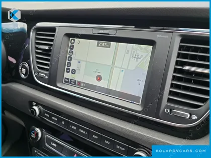 KIA CARNIVAL 9-SEATER PRESTIGE