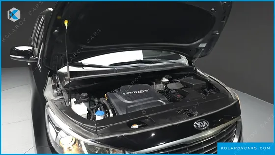 KIA CARNIVAL 9-SEATER PRESTIGE