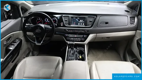 KIA CARNIVAL 9-SEATER PRESTIGE