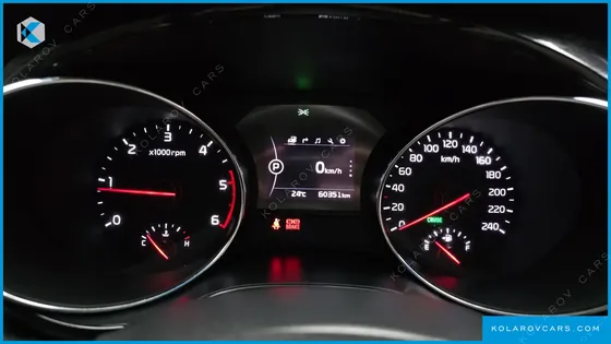 KIA CARNIVAL 9-SEATER PRESTIGE