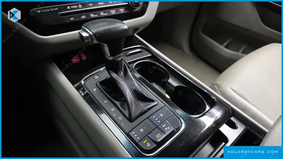 KIA CARNIVAL 9-SEATER PRESTIGE