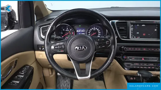 KIA CARNIVAL 9-SEATER NOBLESSE