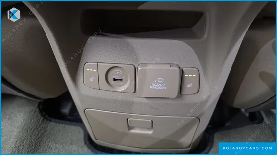 KIA CARNIVAL 9-SEATER NOBLESSE