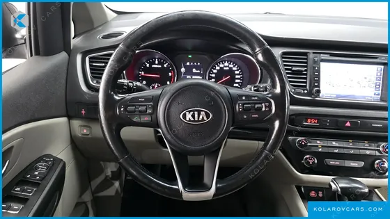 KIA CARNIVAL 9-SEATER LUXURY