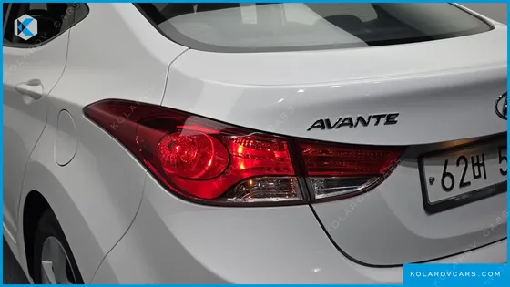 HYUNDAI ELANTRA (AVANTE) M16 GDI DELUXE