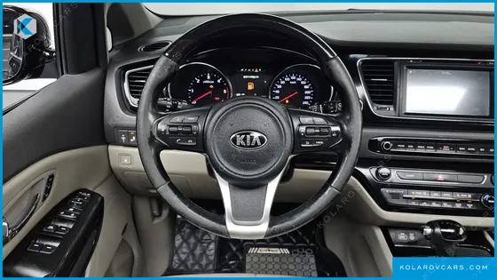 KIA CARNIVAL 7-SEATER LIMOUSINE