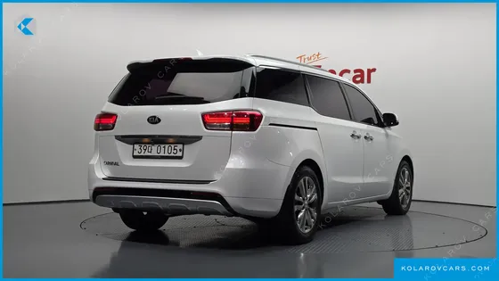 KIA CARNIVAL 9-SEATER PRESTIGE