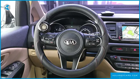 KIA CARNIVAL 9-SEATER PRESTIGE