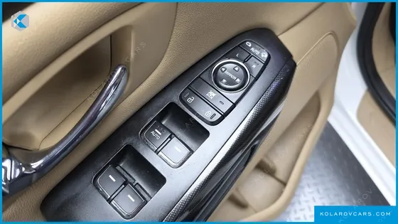 KIA CARNIVAL 9-SEATER PRESTIGE