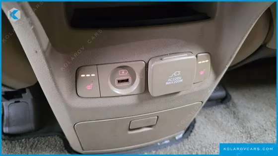 KIA CARNIVAL 9-SEATER PRESTIGE
