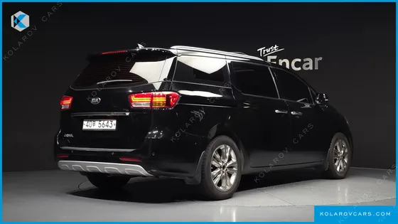 KIA CARNIVAL 9-SEATER PRESTIGE