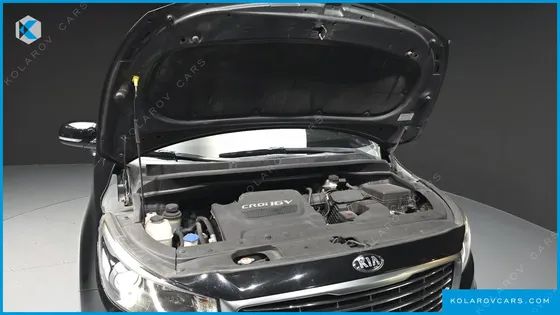 KIA CARNIVAL 9-SEATER PRESTIGE