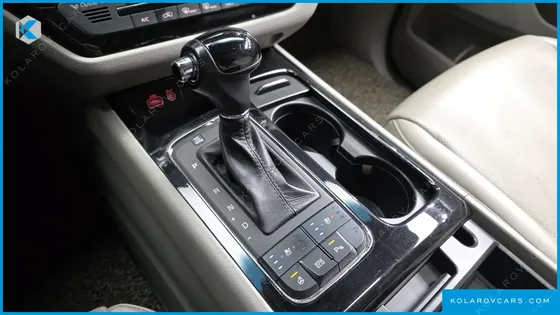 KIA CARNIVAL 9-SEATER PRESTIGE