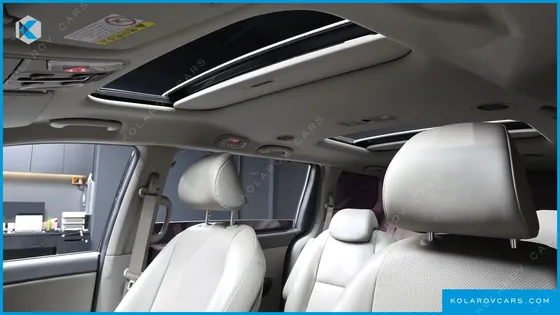 KIA CARNIVAL 9-SEATER PRESTIGE