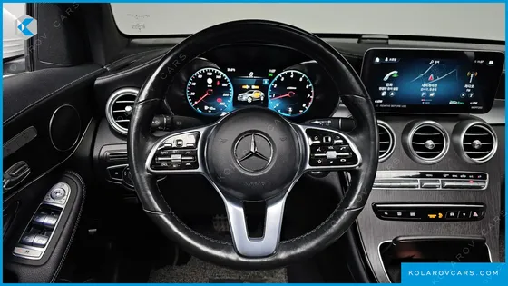MERCEDES GLC-CLASS GCL300 4MATIC COUPE