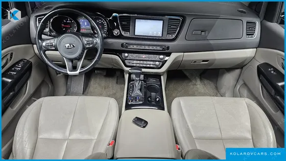KIA CARNIVAL 9-SEATER NOBLESSE
