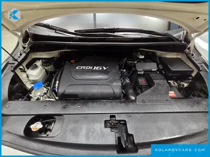 KIA CARNIVAL 11-SEATER PRESTIGE