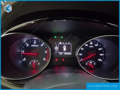 KIA CARNIVAL 11-SEATER PRESTIGE