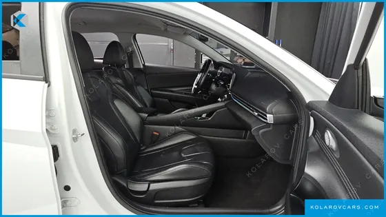 HYUNDAI ELANTRA (AVANTE) 1.6 LPI (RENTAL CAR)