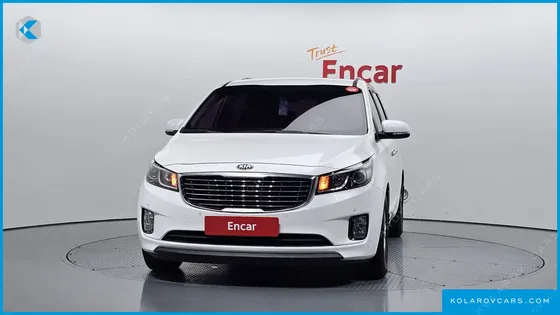 KIA CARNIVAL 11-SEATER LUXURY