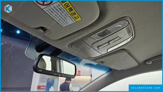 KIA CARNIVAL 11-SEATER LUXURY