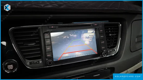 KIA CARNIVAL 9-SEATER PRESTIGE