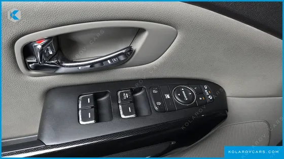 KIA CARNIVAL 9-SEATER PRESTIGE