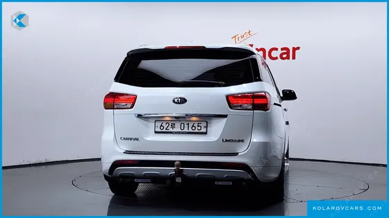 KIA CARNIVAL 7-SEATER LIMOUSINE