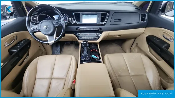 KIA CARNIVAL 7-SEATER LIMOUSINE