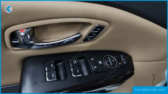 KIA CARNIVAL 7-SEATER LIMOUSINE