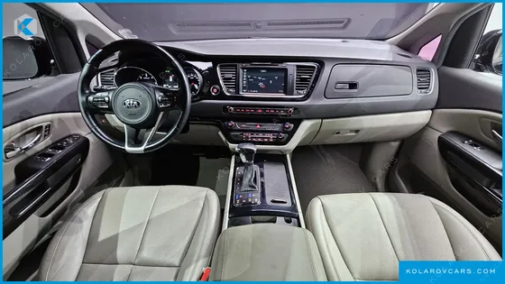 KIA CARNIVAL 7-SEATER LIMOUSINE