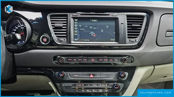 KIA CARNIVAL 7-SEATER LIMOUSINE