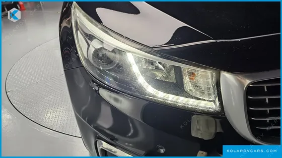 KIA CARNIVAL 7-SEATER LIMOUSINE