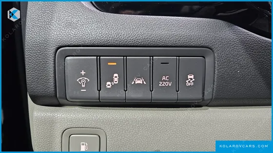 KIA CARNIVAL 7-SEATER LIMOUSINE