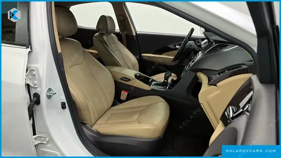 HYUNDAI GRANDEUR HG240 MODERN