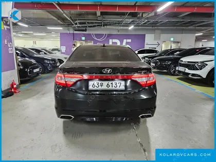 HYUNDAI GRANDEUR HG240 MODERN