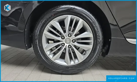 HYUNDAI GRANDEUR HG220 DIESEL MODERN