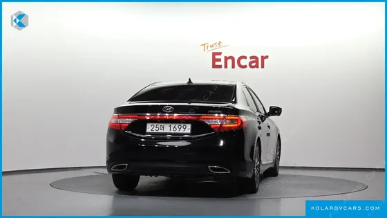 HYUNDAI GRANDEUR HG300 EXCLUSIVE